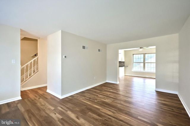 152 CROWN POINTE DR, York, PA 17402