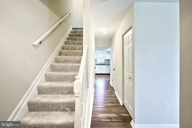 152 CROWN POINTE DR, York, PA 17402