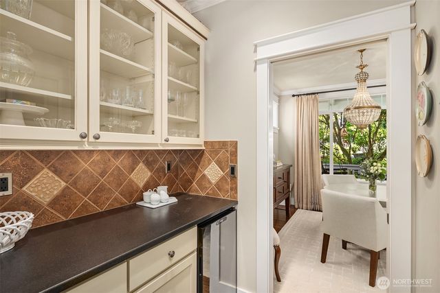 1109 33rd Avenue E, Seattle, WA 98112
