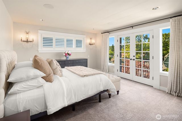 1109 33rd Avenue E, Seattle, WA 98112