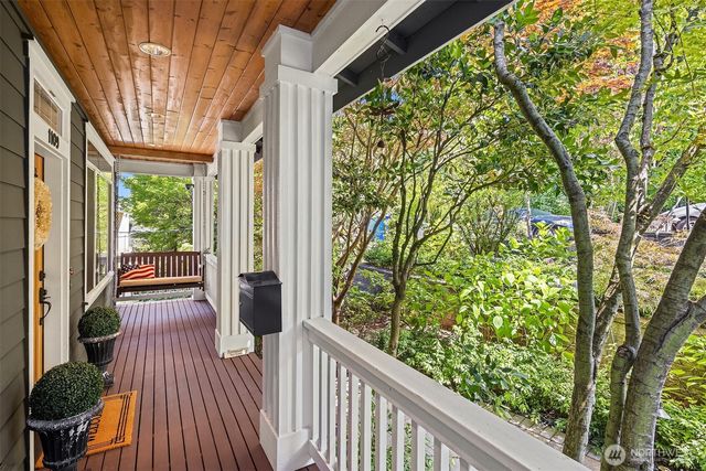 1109 33rd Avenue E, Seattle, WA 98112