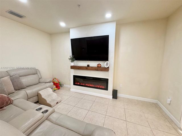 12444 Emerald Creek Court, Plantation, FL 33325