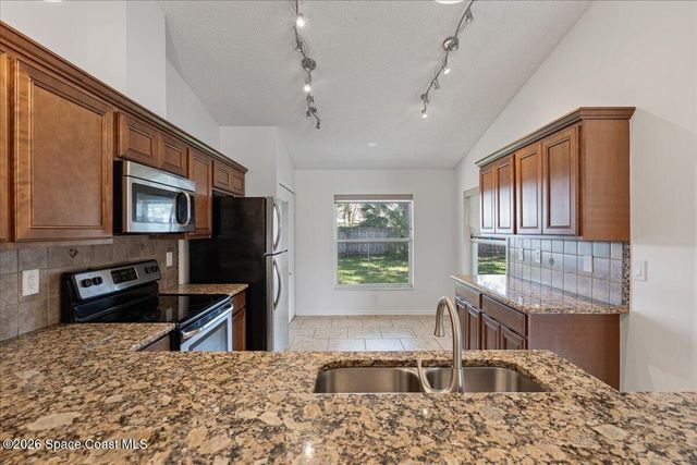 816 Hunters Creek Drive, Melbourne, FL 32904