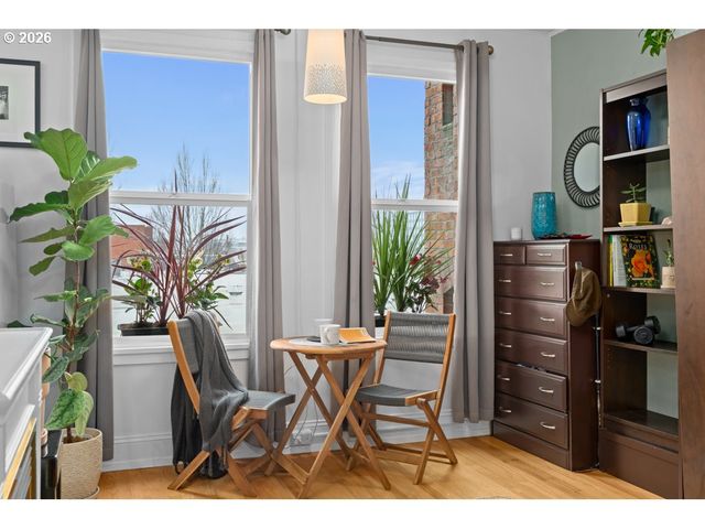 1631 Nw EVERETT St 208, Portland, OR 97209