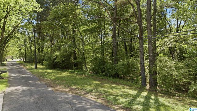 1021 JUSTICE DRIVE, Bessemer, AL 35023