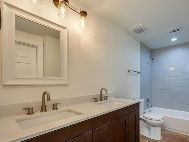 110 S Main ST 103, Elgin, TX 78621