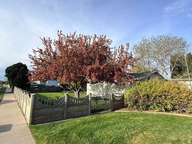 3453 W 5300 S, Roy, UT 84067