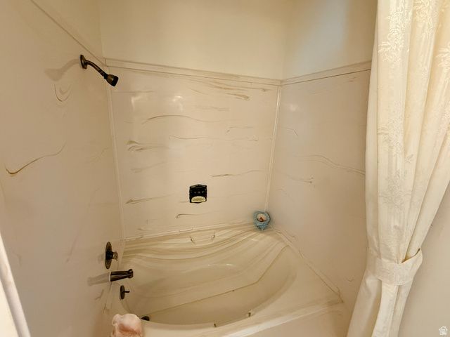 3453 W 5300 S, Roy, UT 84067