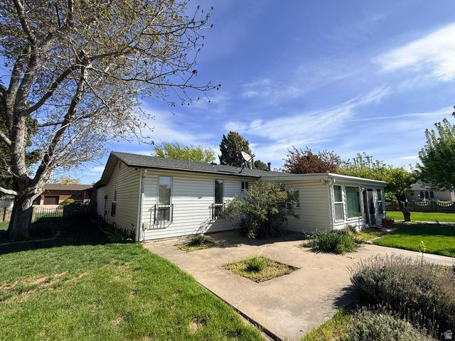 3453 W 5300 S, Roy, UT 84067