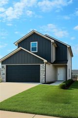 706 Mahogany Court, Warrensburg, MO 64093