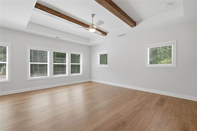 401 Oakleigh Avenue, Woodstock, GA 30188