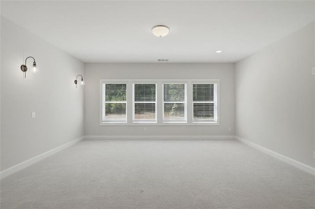 401 Oakleigh Avenue, Woodstock, GA 30188