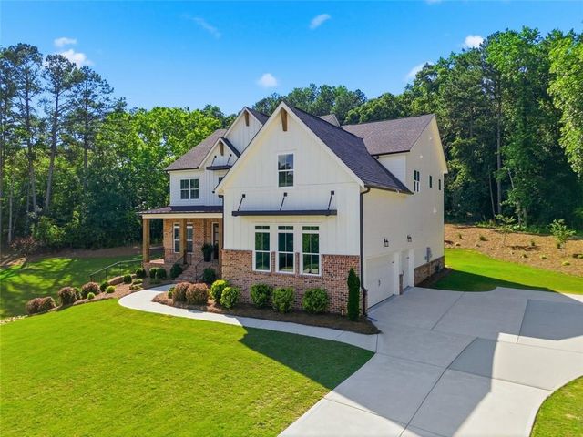 401 Oakleigh Avenue, Woodstock, GA 30188