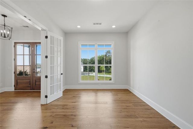 401 Oakleigh Avenue, Woodstock, GA 30188