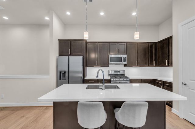 144 Knightsbridge Park Lane, Houston, TX 77018