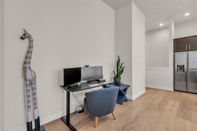 144 Knightsbridge Park Lane, Houston, TX 77018