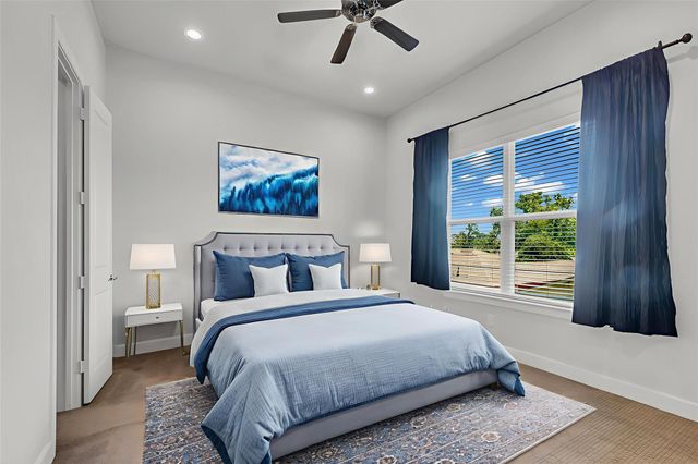 144 Knightsbridge Park Lane, Houston, TX 77018