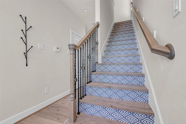 144 Knightsbridge Park Lane, Houston, TX 77018