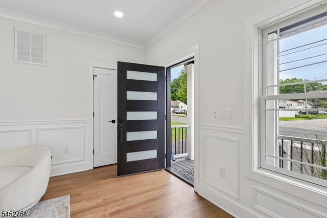 318 Halsey Rd, Parsippany-troy Hills Twp., NJ 07054