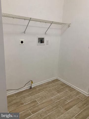 3 BRIDLE CT, Cherry Hill, NJ 08003