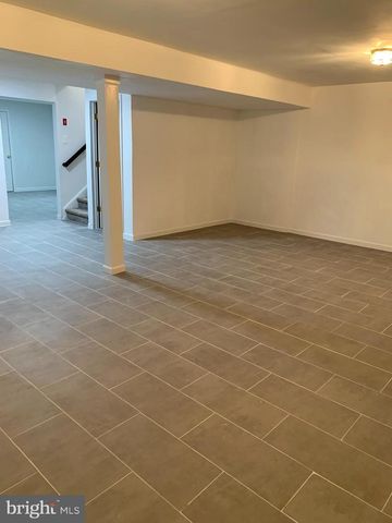 3 BRIDLE CT, Cherry Hill, NJ 08003