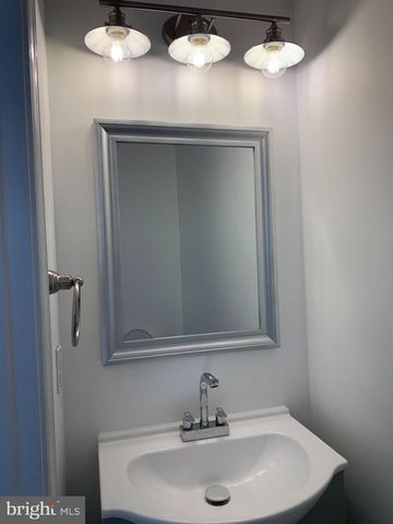 3 BRIDLE CT, Cherry Hill, NJ 08003