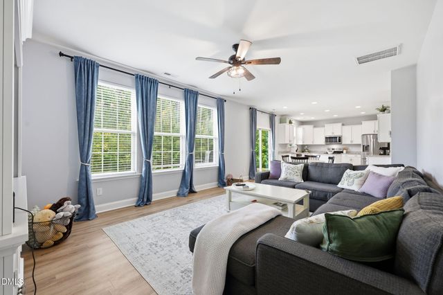 539 River Dell Townes Avenue, Clayton, NC 27527