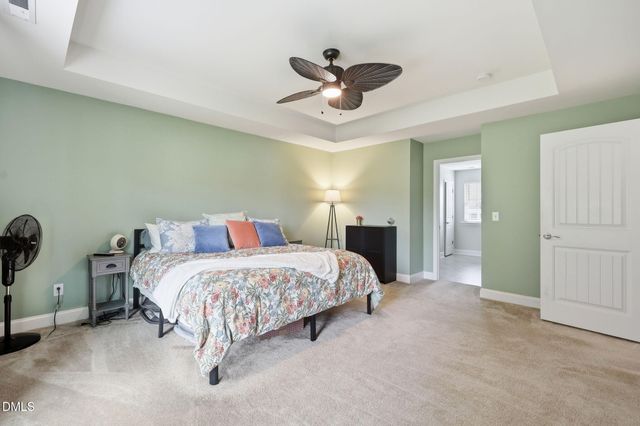 539 River Dell Townes Avenue, Clayton, NC 27527