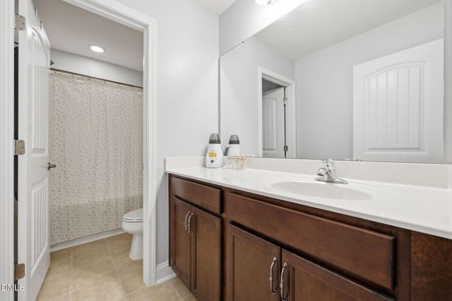 539 River Dell Townes Avenue, Clayton, NC 27527