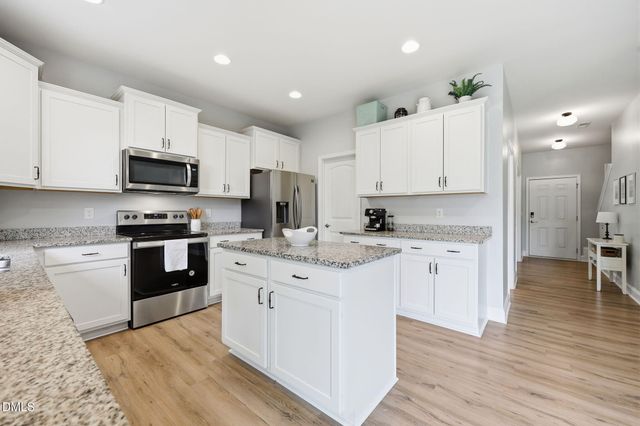 539 River Dell Townes Avenue, Clayton, NC 27527