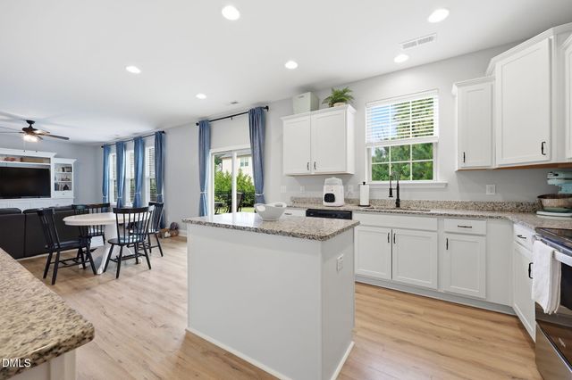 539 River Dell Townes Avenue, Clayton, NC 27527