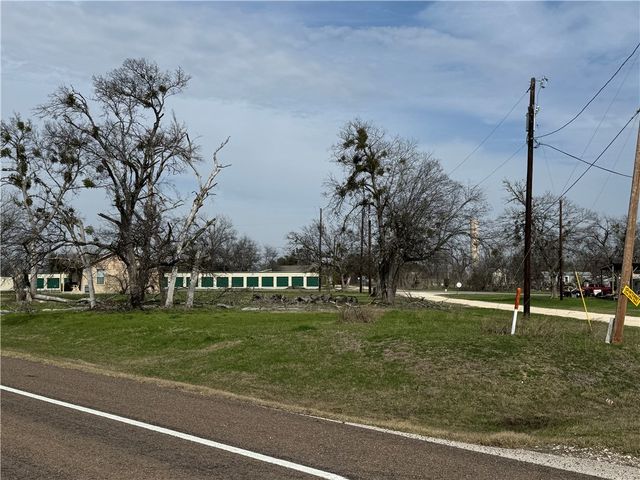 Unk Hwy 77 Highway, Lott, TX 76656