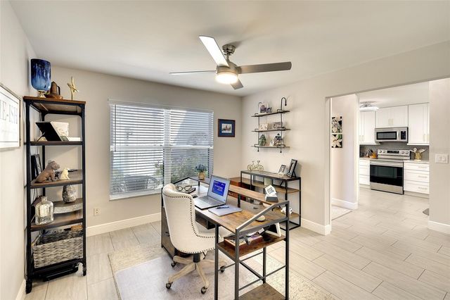 4034 WILSHIRE CIRCLE E 154, Sarasota, FL 34238