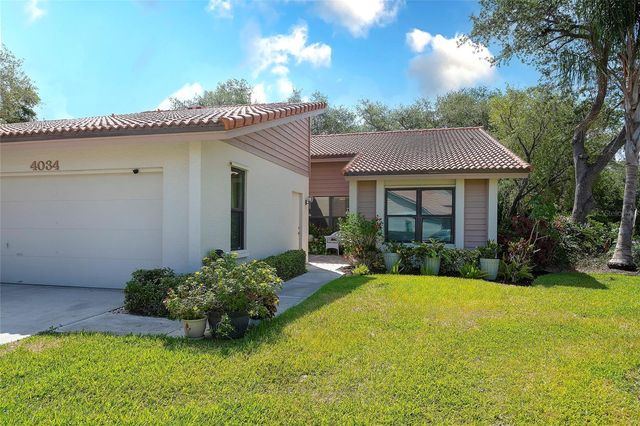 4034 WILSHIRE CIRCLE E 154, Sarasota, FL 34238