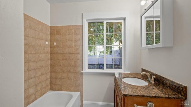 11 San Rafael Ave, San Rafael, CA 94901