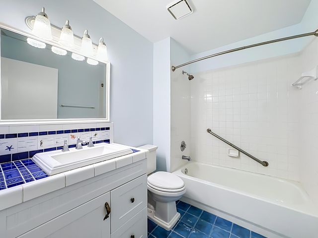3451 Jog Park Drive, Greenacres, FL 33467