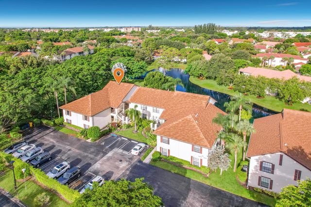 3451 Jog Park Drive, Greenacres, FL 33467