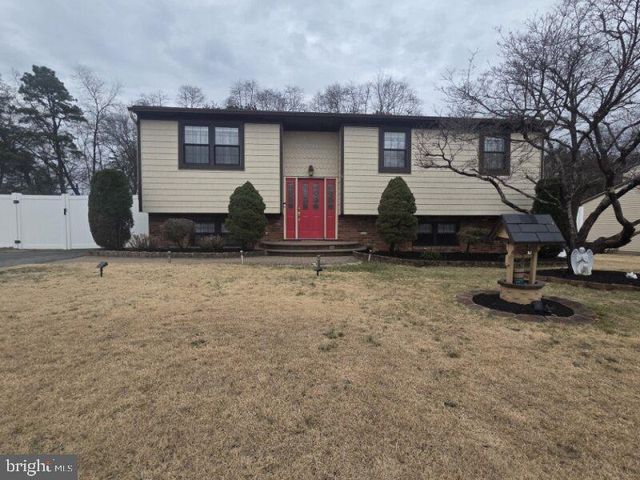 6 DORI CT, Sicklerville, NJ 08081