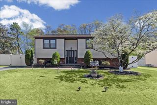 6 DORI CT, Sicklerville, NJ 08081