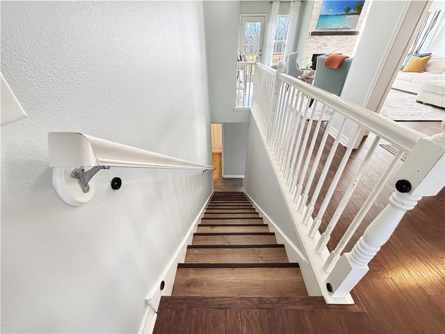 37 Valley View Circle, Bentonville, AR 72712