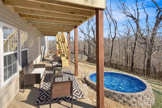 37 Valley View Circle, Bentonville, AR 72712