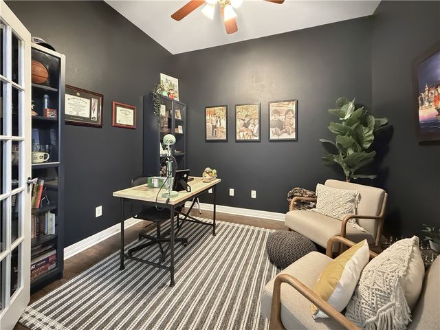 37 Valley View Circle, Bentonville, AR 72712