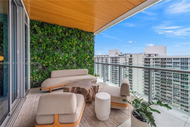 5775 Collins Ave 1405, Miami Beach, FL 33140