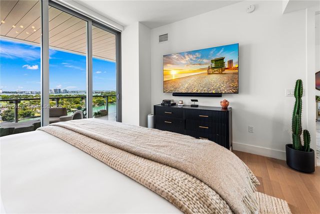 5775 Collins Ave 1405, Miami Beach, FL 33140