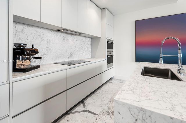 5775 Collins Ave 1405, Miami Beach, FL 33140