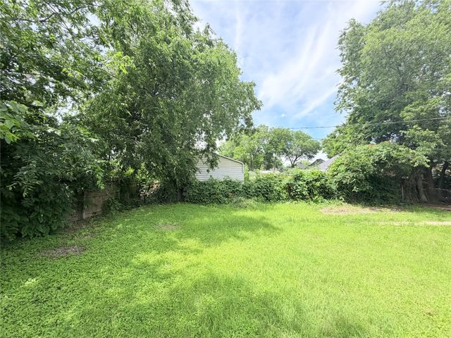 900 W Central Avenue, Fort Worth, TX 76164