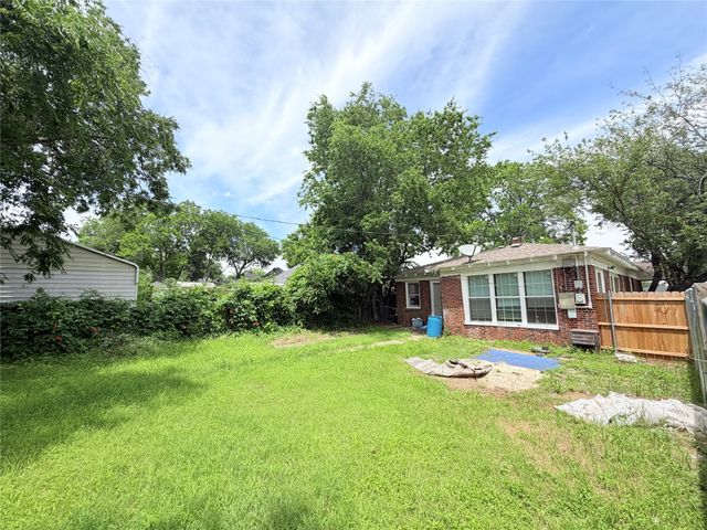 900 W Central Avenue, Fort Worth, TX 76164