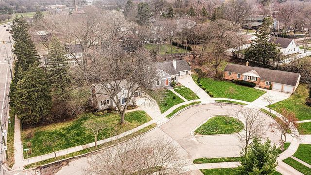 1801 Cayuga Place, Ann Arbor, MI 48104