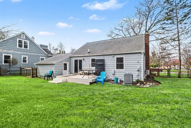 1801 Cayuga Place, Ann Arbor, MI 48104