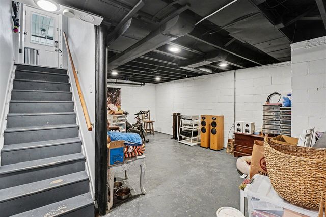 1801 Cayuga Place, Ann Arbor, MI 48104